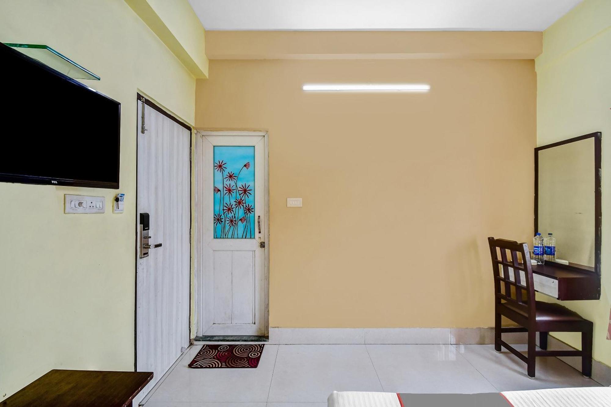 Capital O Kabita Guest House Near Acropolis Mall Калькутта Экстерьер фото