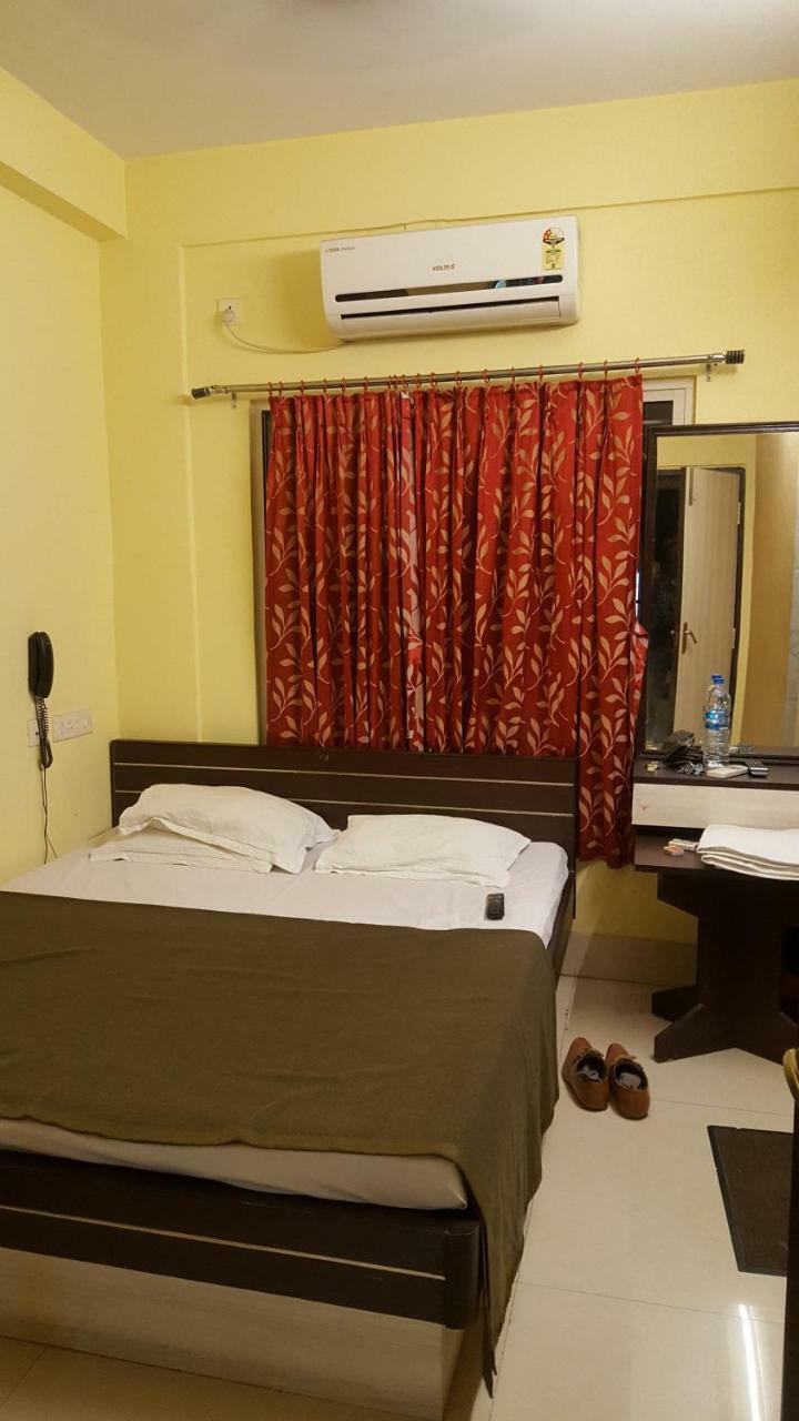 Capital O Kabita Guest House Near Acropolis Mall Калькутта Экстерьер фото